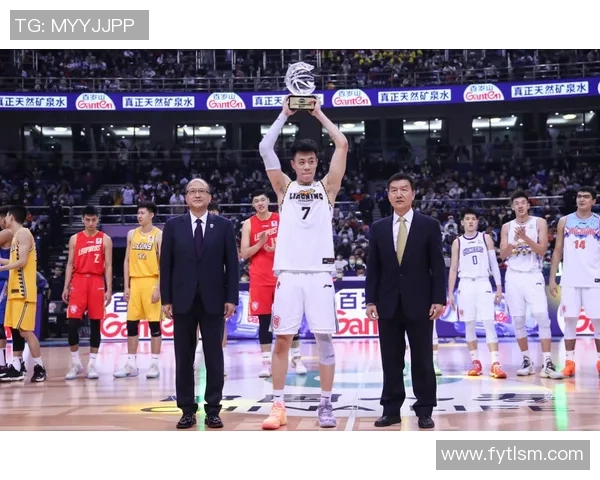 男篮人才井喷，4大未来之星锋芒毕露，3年后或成国家队主力